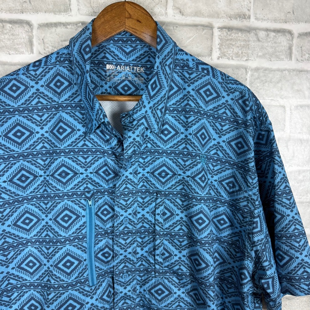 AriatTEK Mens XL Blue Aztec Geometric Short Sleeve Performance Button Down Shirt